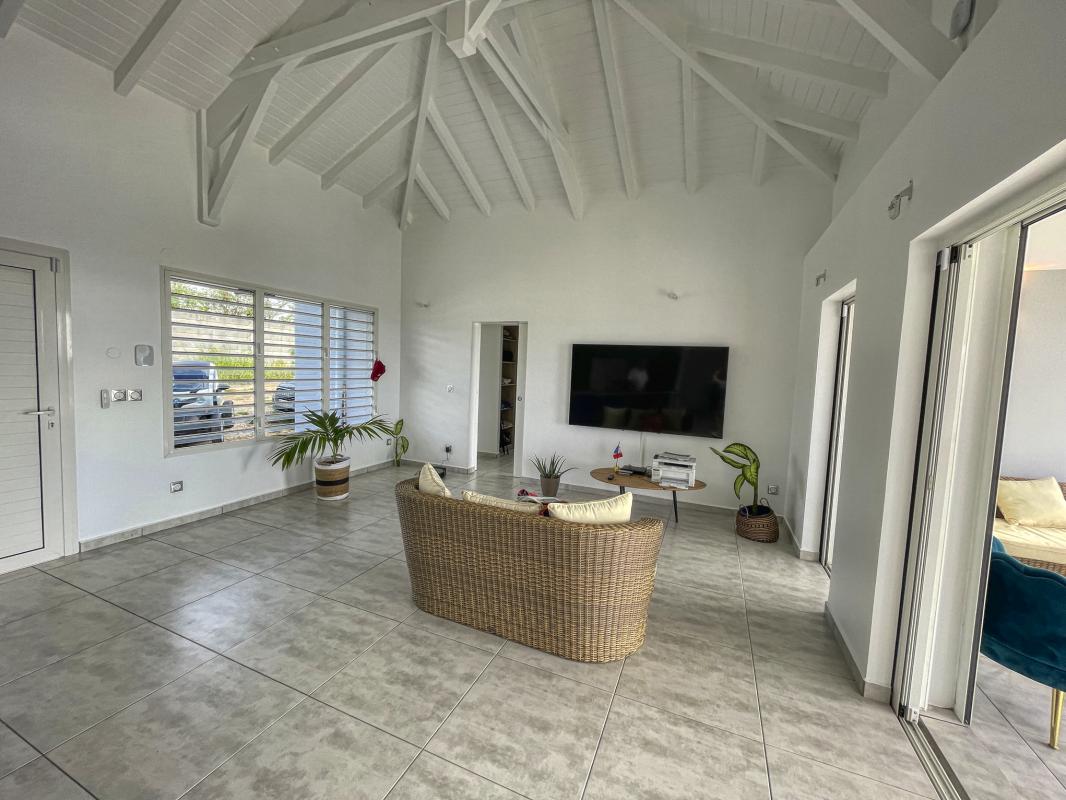 A louer villa vue mer Saint François Guadeloupe_Salon-12